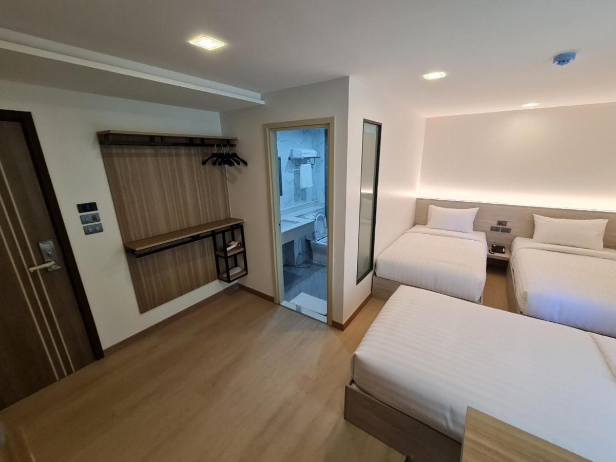 Thana Wisut Hotel Bangkok Exterior foto