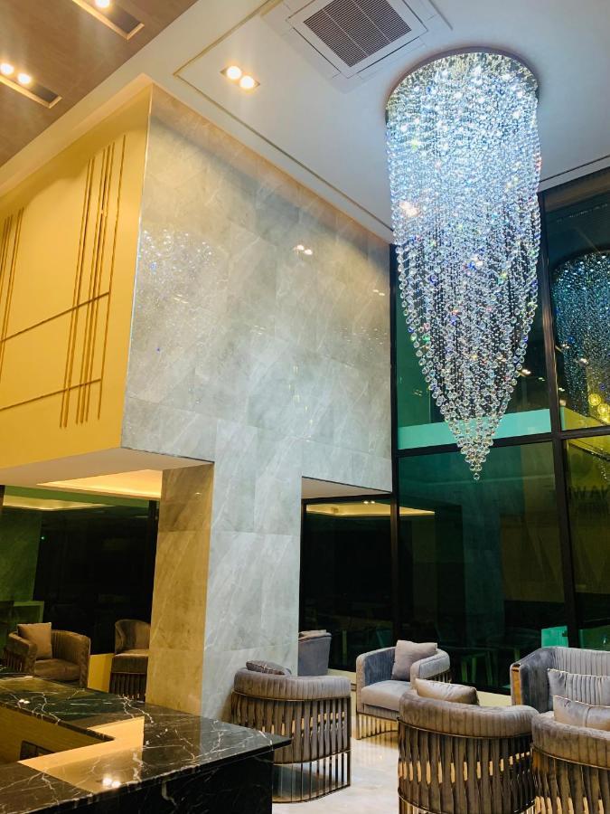 Thana Wisut Hotel Bangkok Exterior foto