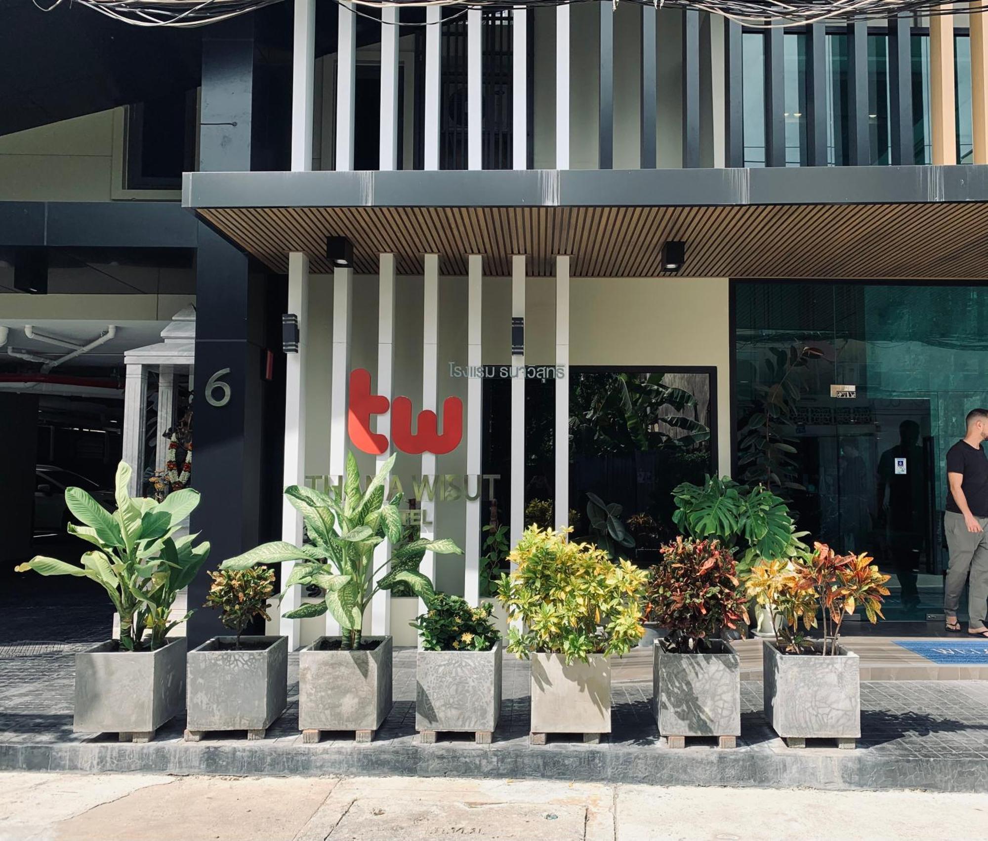 Thana Wisut Hotel Bangkok Exterior foto